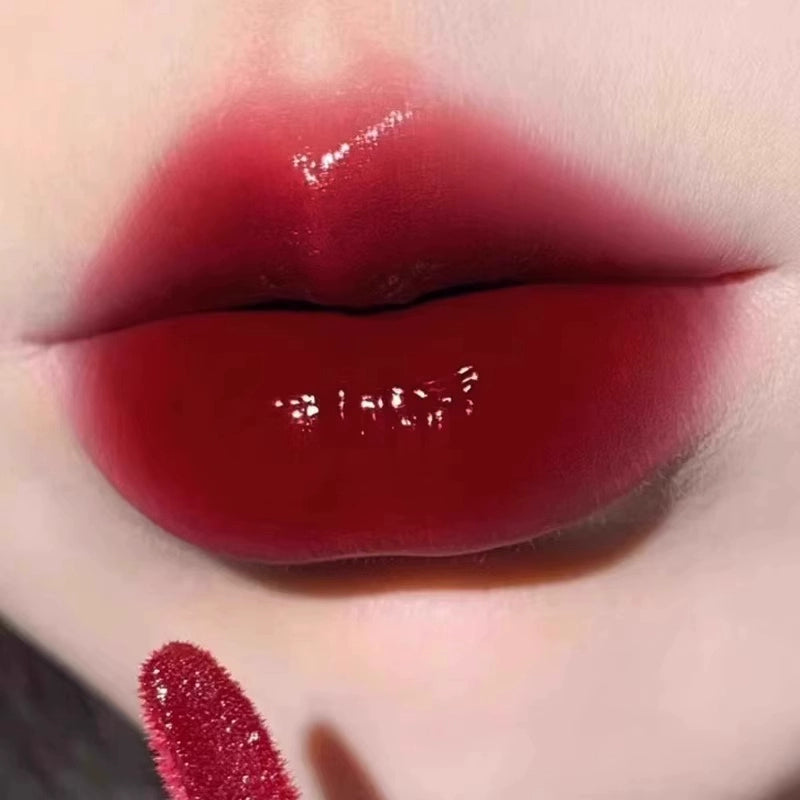 White and Red Toot Lip Lacquer No Stain on Cup! New Arrival Korean Style Low Saturation Lipstick Water Light Mirror Does Not Fade Plain Face