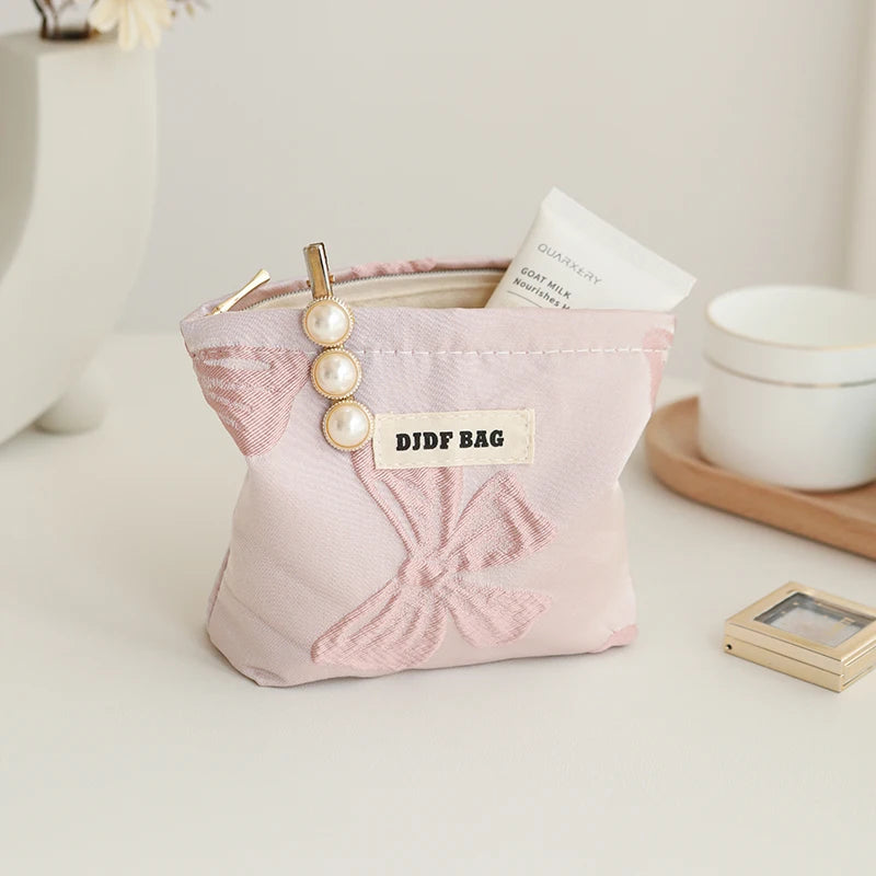 Women's Makeup Bag, Blue Bouquet, Large Capacity Sanitary Napkin, Touch-up, Makeup Supplies, Canvas Storage Bag, Toiletry Bag