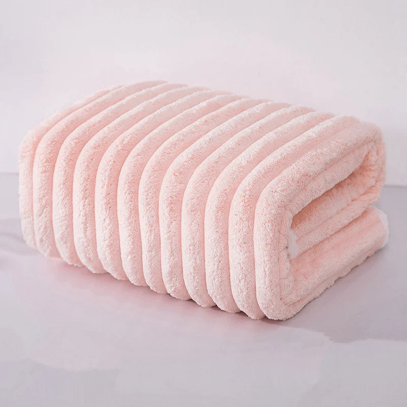 Enlarged and thickened bath towel, suitable for women to wear and can be wrapped in cotton absorbent towels, couple, adult coral