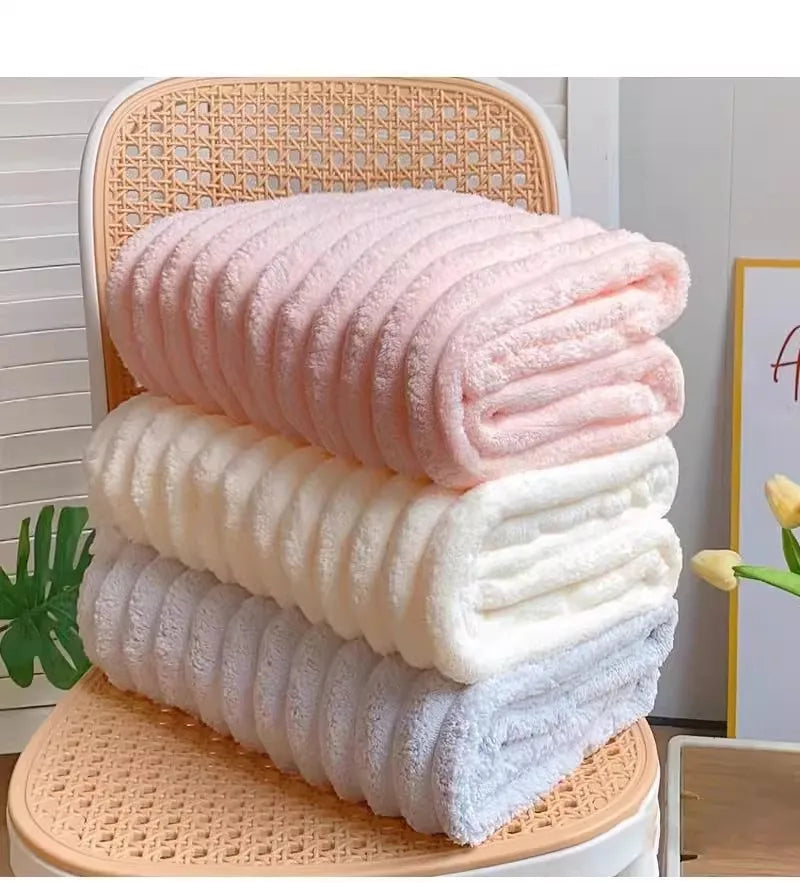 Enlarged and thickened bath towel, suitable for women to wear and can be wrapped in cotton absorbent towels, couple, adult coral