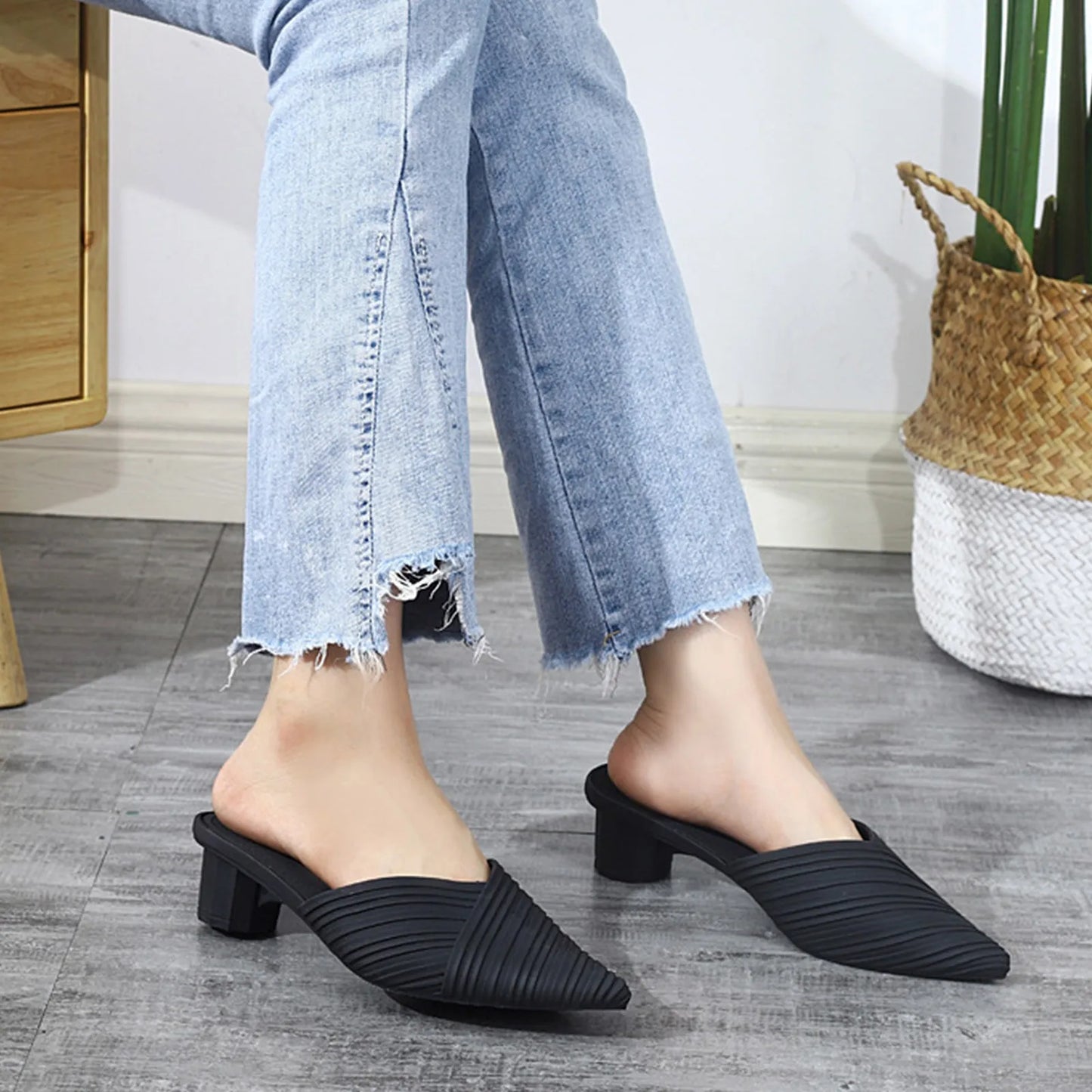 Women'S Summer Pointed Toe Sandals Low Heeled Sandals Women'S Summer Casual Fashion Sandals Anti-Odor And Non-Slip