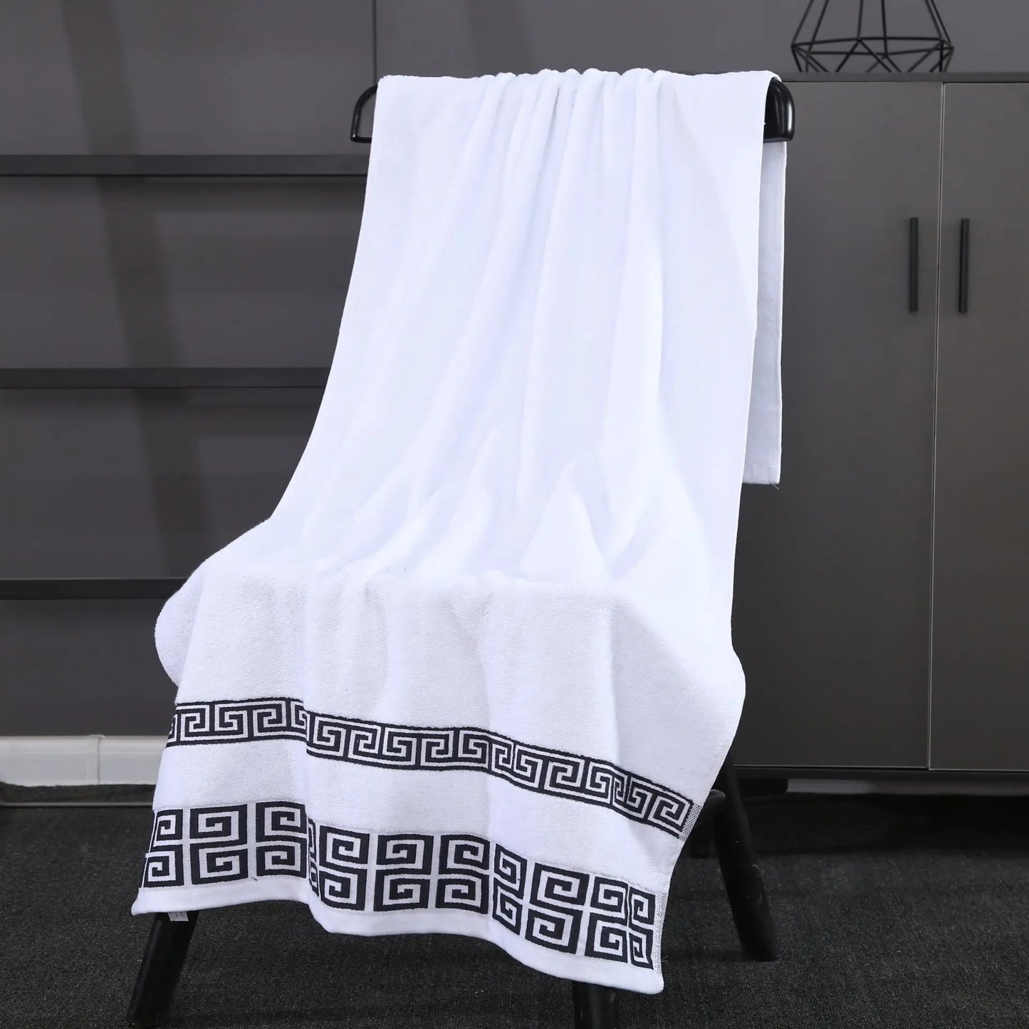 70x140cm Oversized Bath Towel Cream Brown Grey Big Shower Towel Cover Terry Washcloth Travel Sport Gift Towels Toalhas De Banhos
