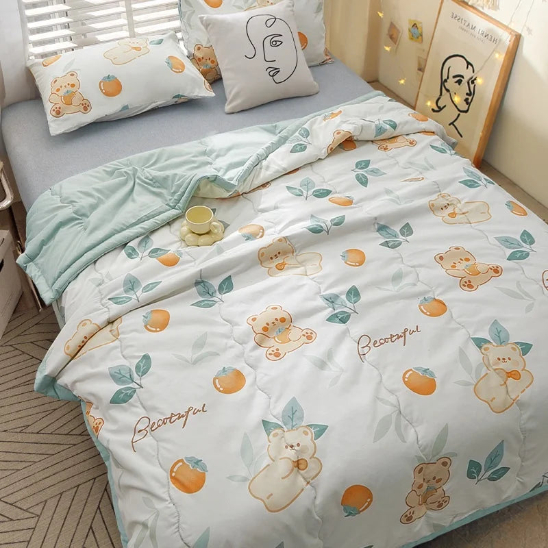 YanYangTian Summer Blanket Ice Silk Cooling Quilt Breathable Lightweight Skin-Friendly Minimalist Style Machine Washable Bedding