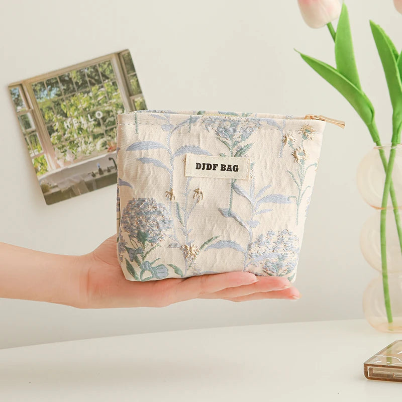 Women's Makeup Bag, Blue Bouquet, Large Capacity Sanitary Napkin, Touch-up, Makeup Supplies, Canvas Storage Bag, Toiletry Bag