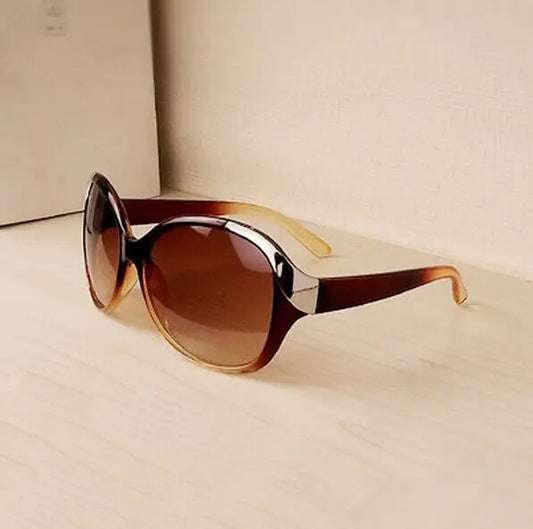 2025 High Quality Women Sunglasses Luxury Fashion Summer Sun Glasses Women's Vintage Sunglass Goggles Eyeglasses R167