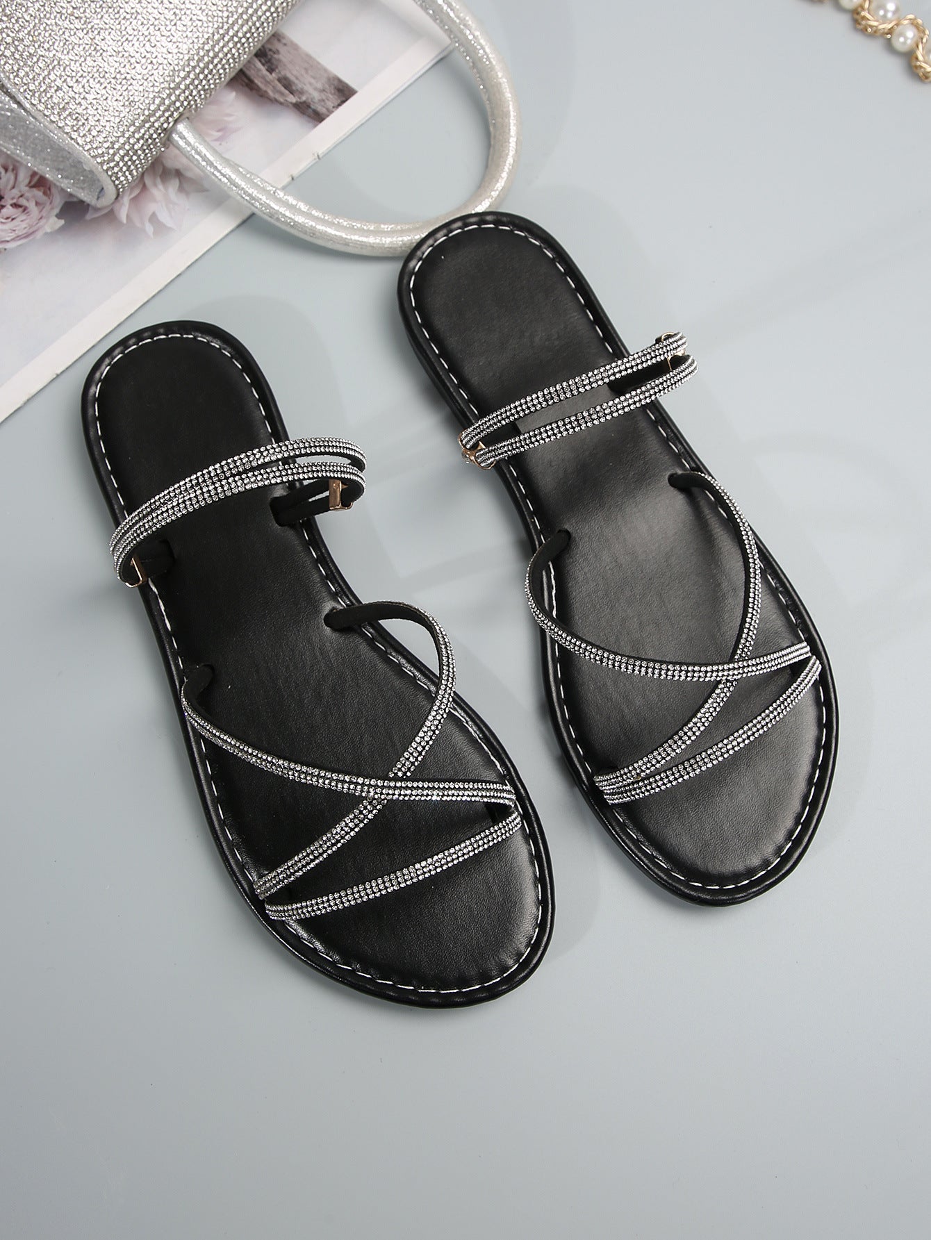 Rhinestone sandals two-wear women's summer new fashion with non-slip soft bottom outside wear beach sandals wholesale