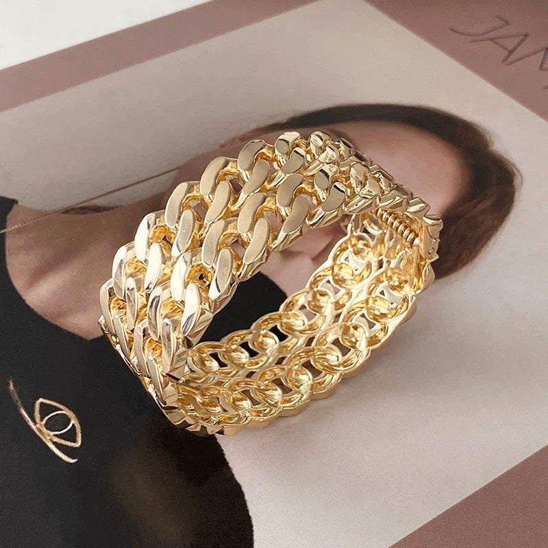 Double-Layer Strap Design Bracelet for Women, Light Luxury, Exquisite Niche Fashion, Minimalist Style Arm Ring, French European and American Personalized Jewelry