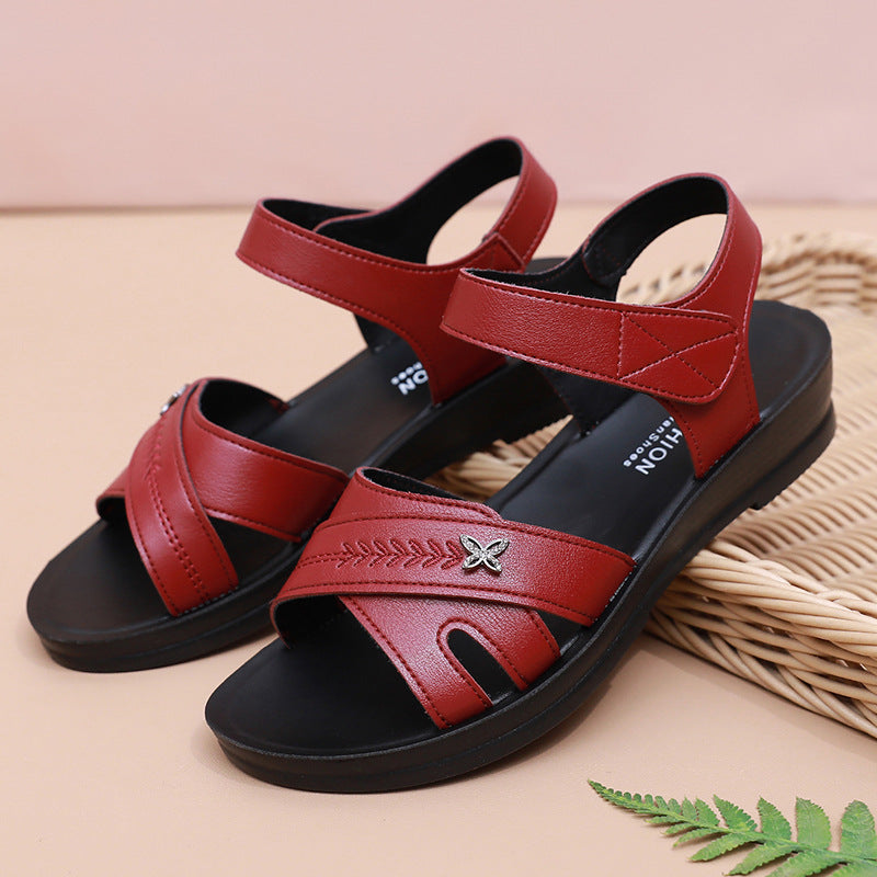 2026 New Style Mom Sandals for Outdoor Wear, Soft-Soled, Comfortable, Flat, Non-Slip, Suitable for Middle-Aged and Elderly Women, Summer Shoes