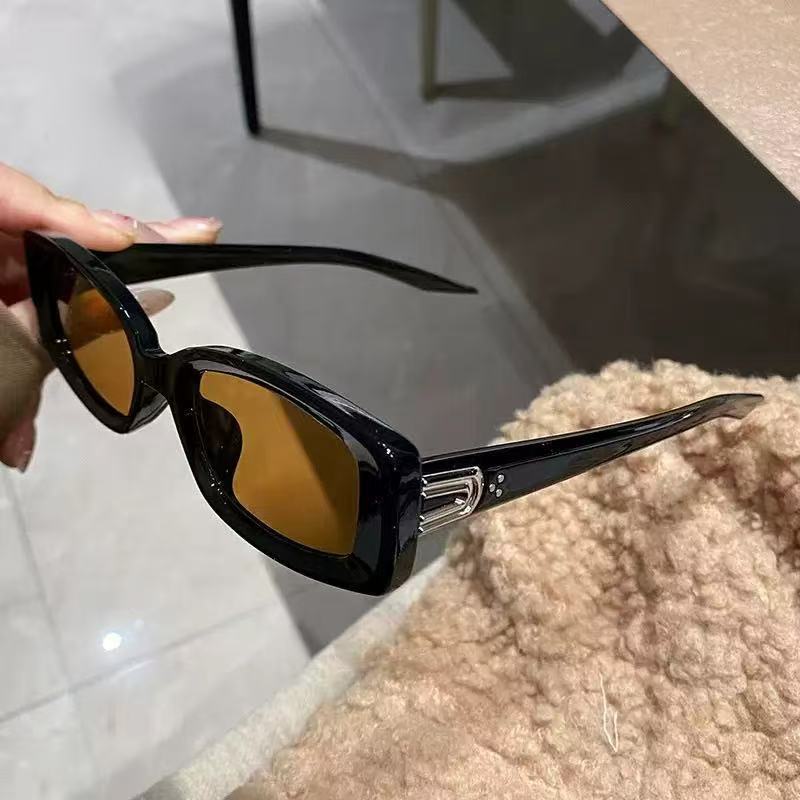 Cat-Eye Sunglasses for Women, High-End, Square and Round Faces, 2025 New Fashion Sunglasses for Men, Korean Style Glasses for Driving, Trendy