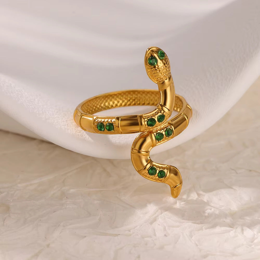 Europe and the United States cross-border exquisite inlaid green zircon flower ring ladies 2025 new high-grade retro ring wholesale