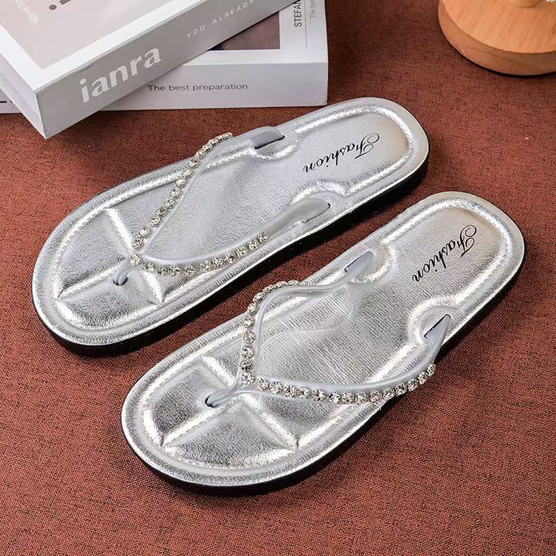 High-End Simple Water Brick Flip-Flops for Women Summer 2025 New Internet Celebrity Hot Style Outer Wear Flip-Flops Anti-Slip Sandals