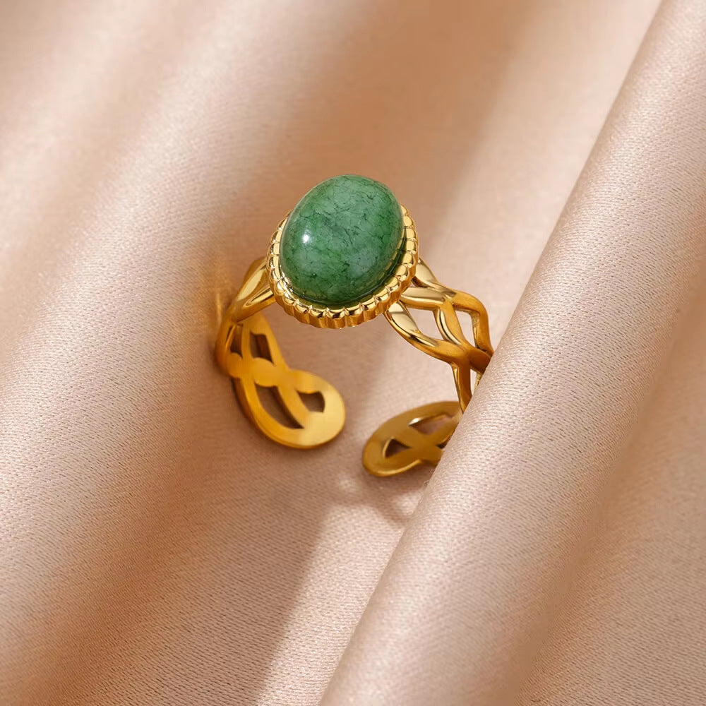Europe and the United States cross-border exquisite inlaid green zircon flower ring ladies 2025 new high-grade retro ring wholesale
