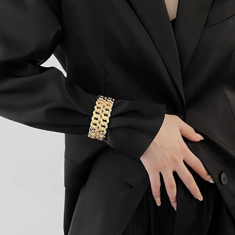 Double-Layer Strap Design Bracelet for Women, Light Luxury, Exquisite Niche Fashion, Minimalist Style Arm Ring, French European and American Personalized Jewelry