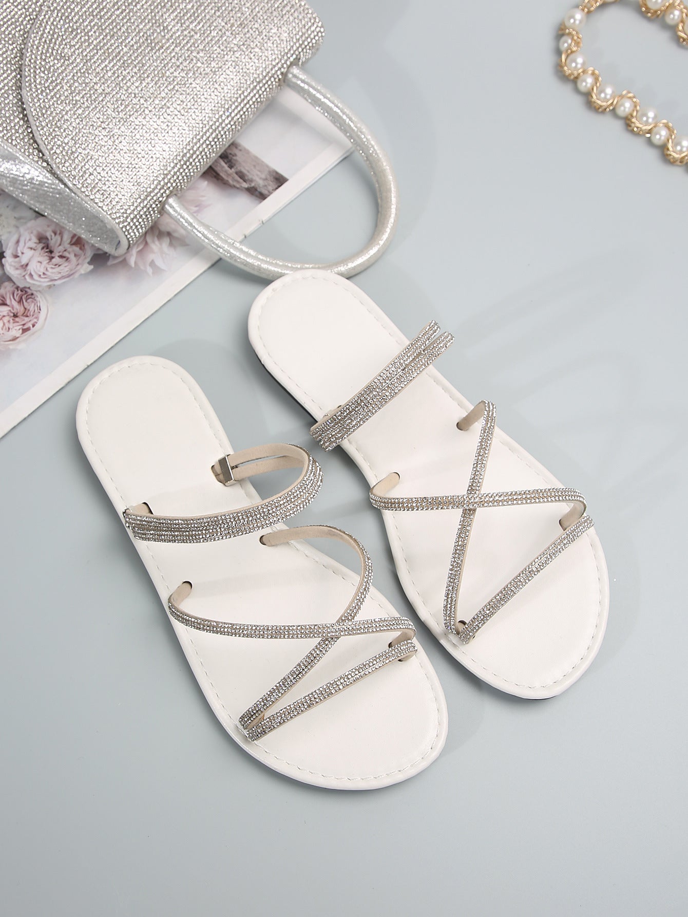 Rhinestone sandals two-wear women's summer new fashion with non-slip soft bottom outside wear beach sandals wholesale