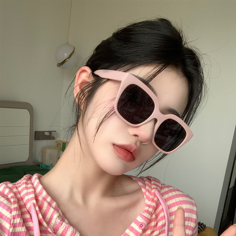 Women's Sunglasses Classic Elegant Ultra-light Sunglasses Men's Tiktok Internet Popular Explosions Sunglasses Stall