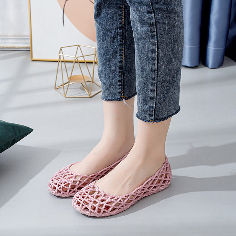 Plastic Sandals Women's 2022 New Summer Outer Wear Nurse Soft-soled Mother Shoes Hollow Non-slip Top Flat Hole Shoes