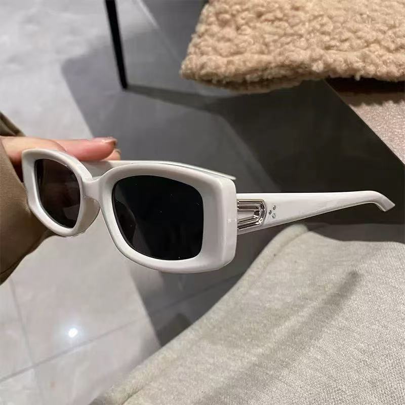 Cat-Eye Sunglasses for Women, High-End, Square and Round Faces, 2025 New Fashion Sunglasses for Men, Korean Style Glasses for Driving, Trendy