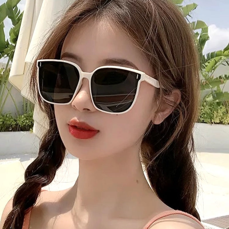 Metal Hinge Polarized Sunglasses for Women with Round Faces, High-End New Large Frame Anti-Uv Driving Sunglasses for Men