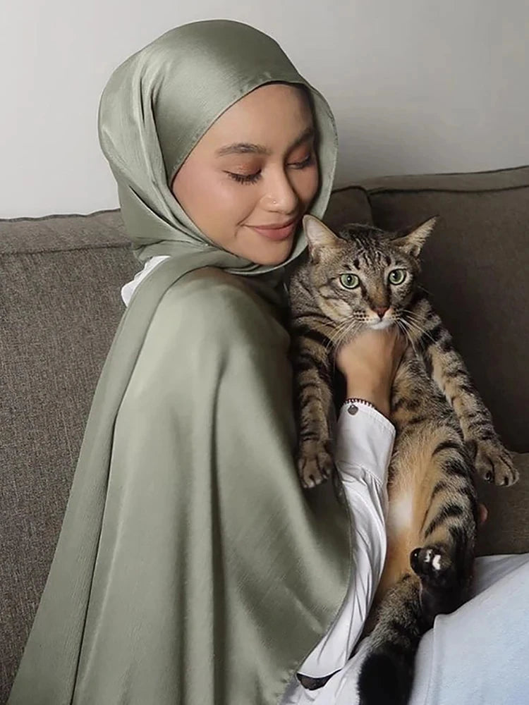 Premium Satin Crinkle Hijabs Scarf Chiffon Silk Shawl Plain Muslim Women Hijabs Shinny Islam Women Turban Pleated Scarf Ramadan