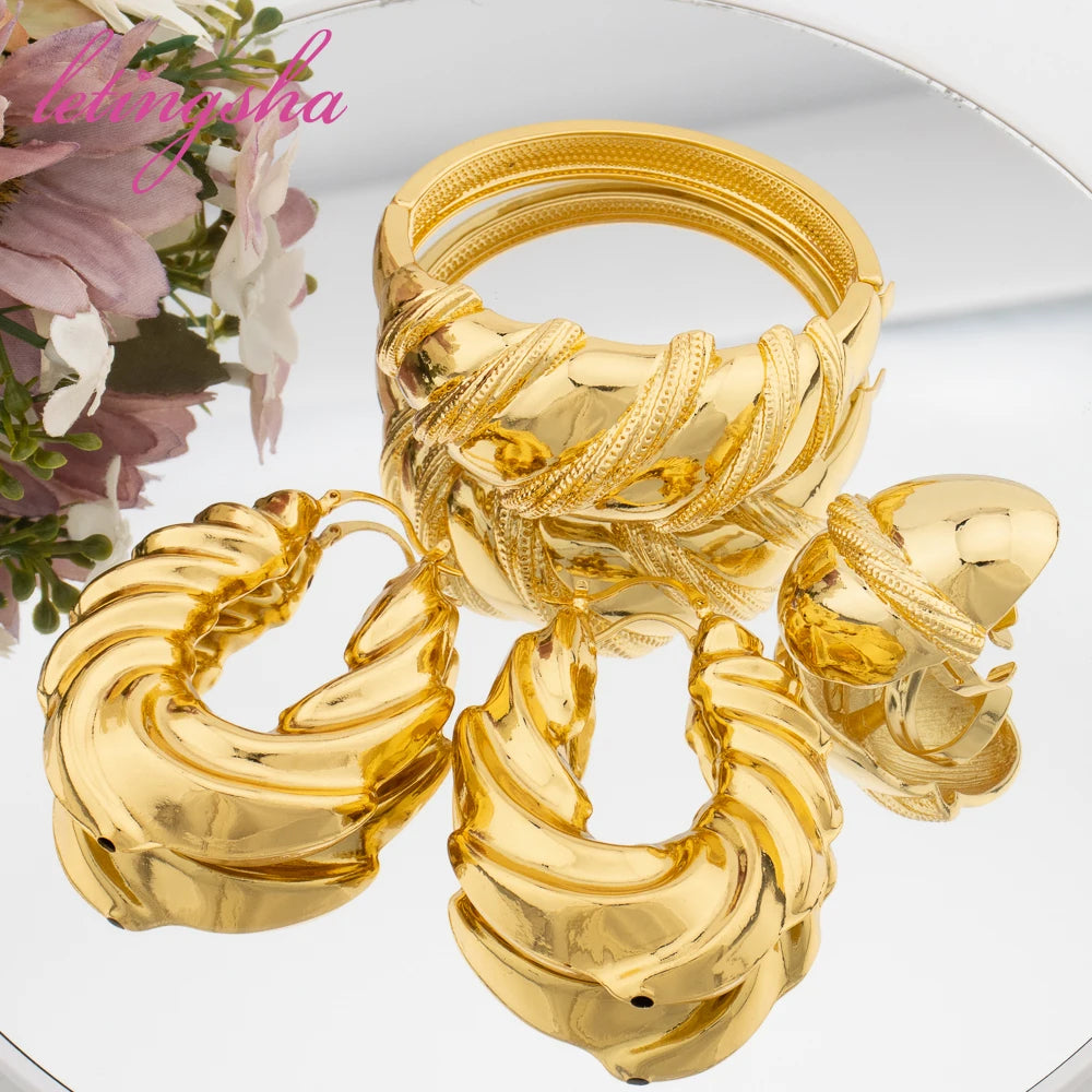 Dubai 18k Gold Plated Jewelry Set for Women Fashion Hoop Earrings African Copper Cuff Bangle Ring Sets Weddings Party Gift