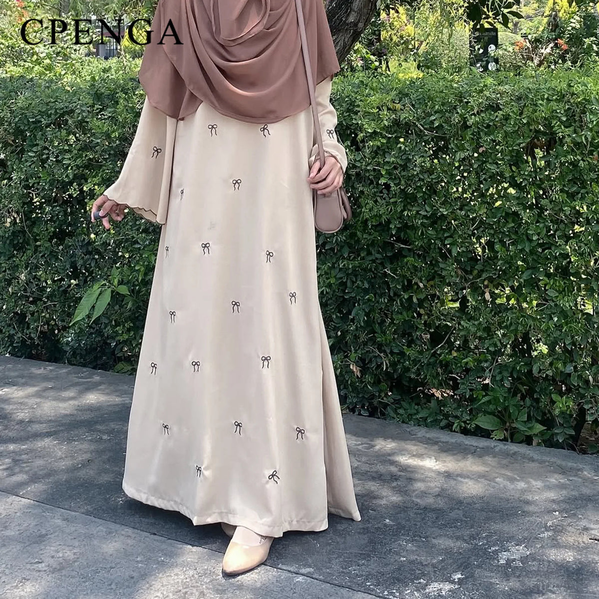 Luxury Dubai Butterfly Embroidery Abaya Muslim Women Modest Dress Islamic Femme Vacation Outfit 2025 Fashion Turkey Kaftan Robe