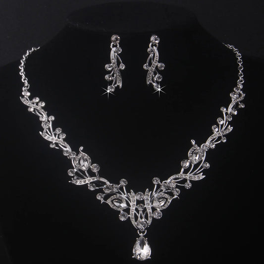 High end and elegant necklace+pair of earrings set, bridal accessories, wedding dress, evening party, birthday party, stage perf