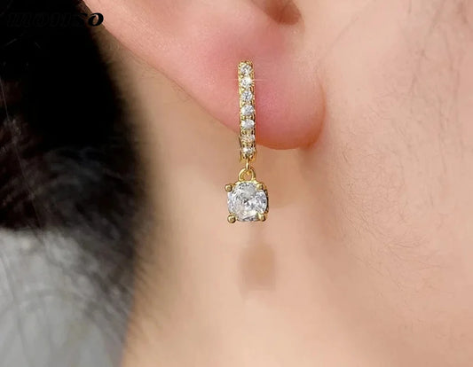 Elegant and Noble S925 Earring Pendant Shines with Charm, Essential Jewelry for Daily Work - Birthday Gift