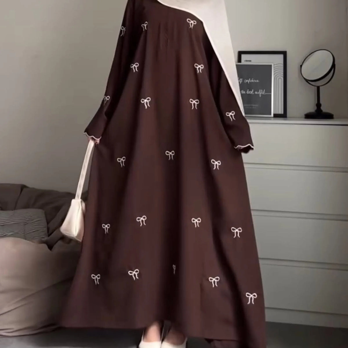 Luxury Dubai Butterfly Embroidery Abaya Muslim Women Modest Dress Islamic Femme Vacation Outfit 2025 Fashion Turkey Kaftan Robe